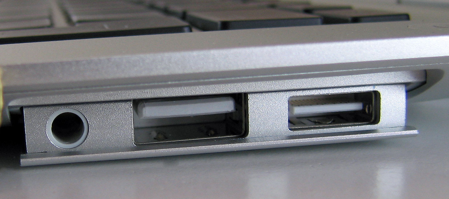 Micro-DVI pc port